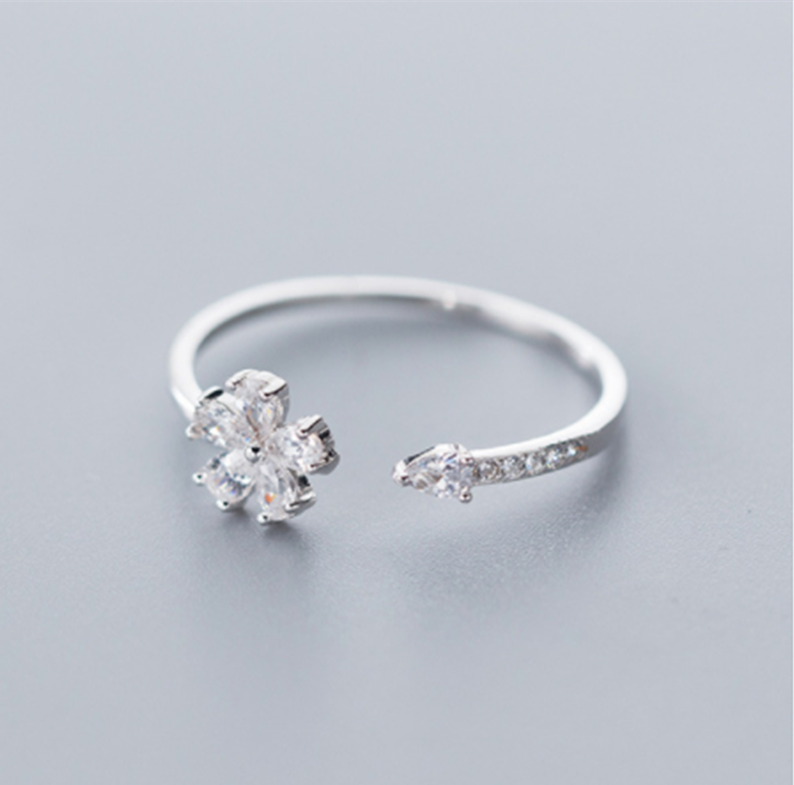 Buy Five-petal Flower Korean Style Silver Ring - Elegant Jewelry