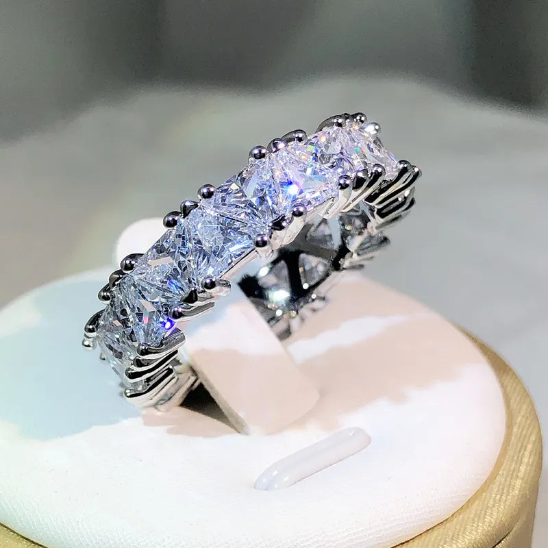 925 Sterling Silver Classic Geometric Design Triangle Zircon Ring Single Row For Ladies Party Birthday Jewelry Gift